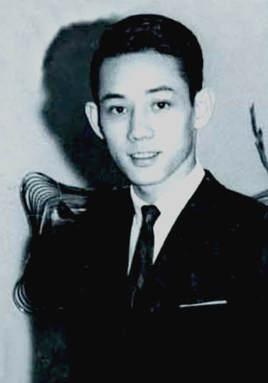 杨受成