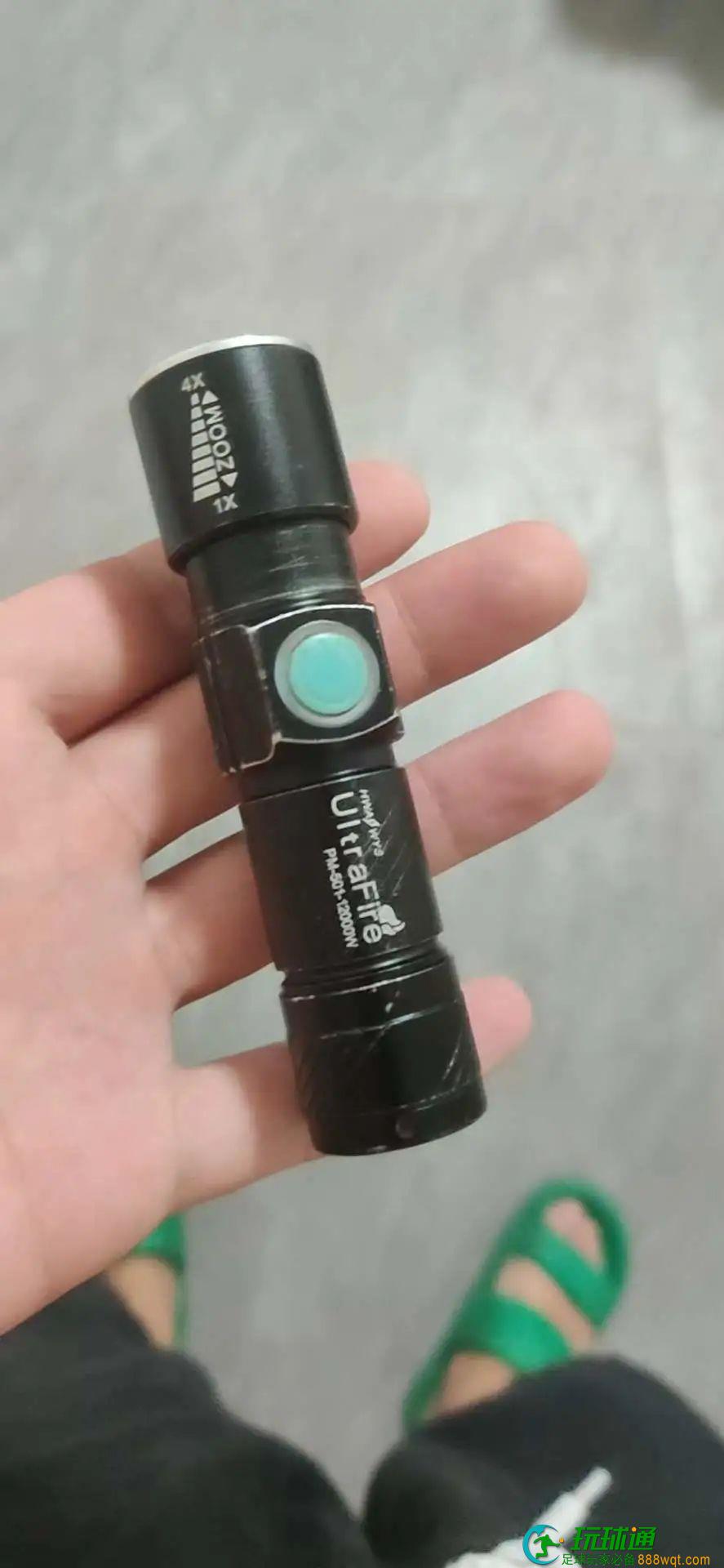 中国男子被卖缅甸遭殴打，电击！挖通道逃脱，穿越三国回国