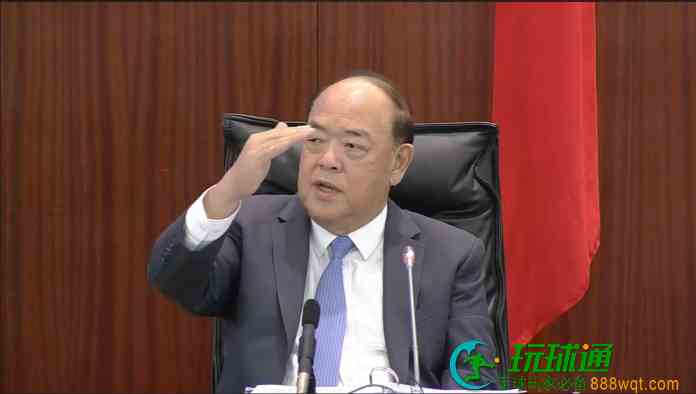 贺一诚料明年维持赤字预算  赌收达2300亿始收支平衡